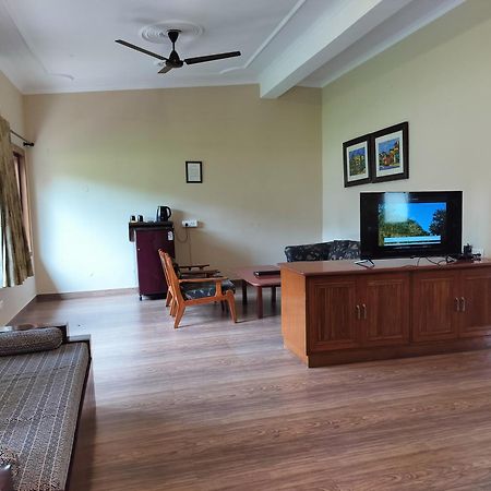 Bel-La Monde Hotel "Riverside" - Jim Corbett Garjia Экстерьер фото