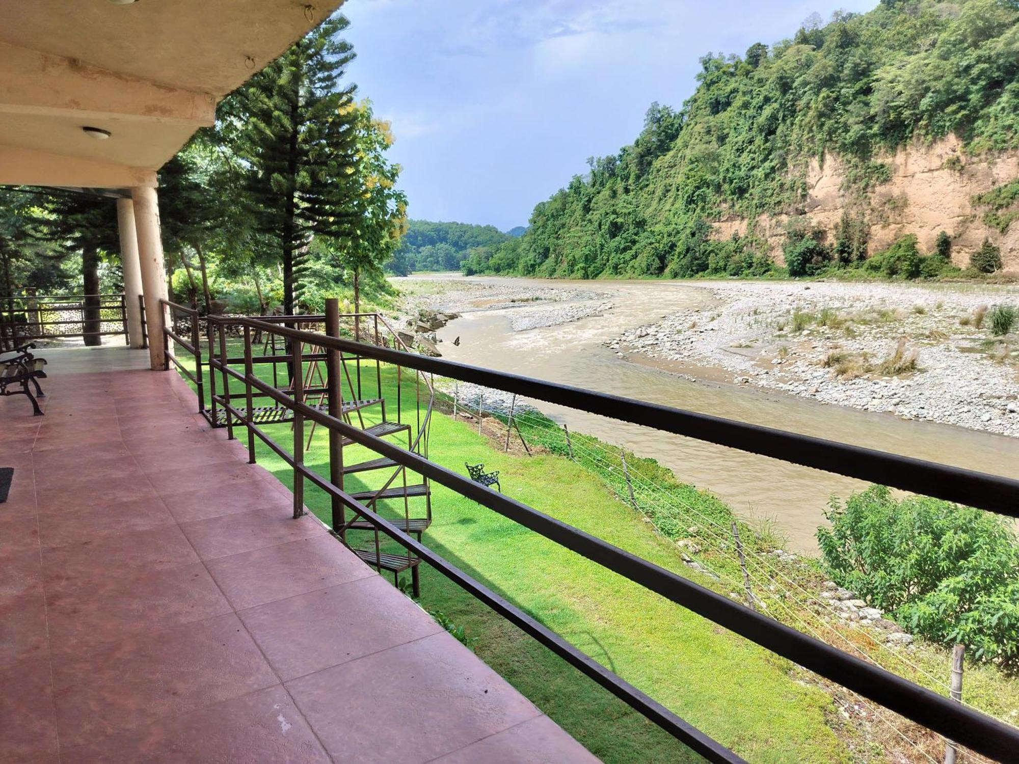 Bel-La Monde Hotel "Riverside" - Jim Corbett Garjia Экстерьер фото