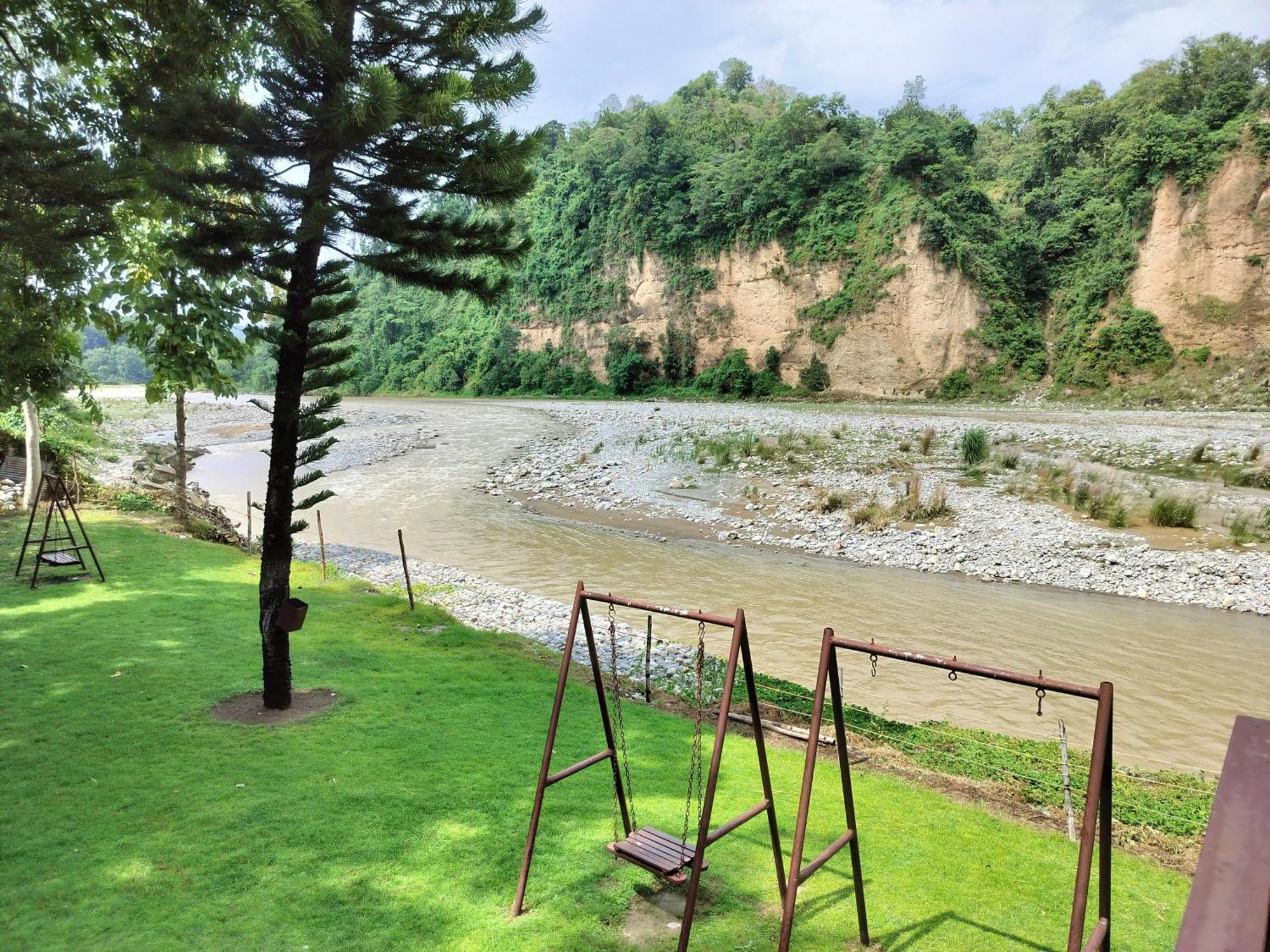 Bel-La Monde Hotel "Riverside" - Jim Corbett Garjia Экстерьер фото