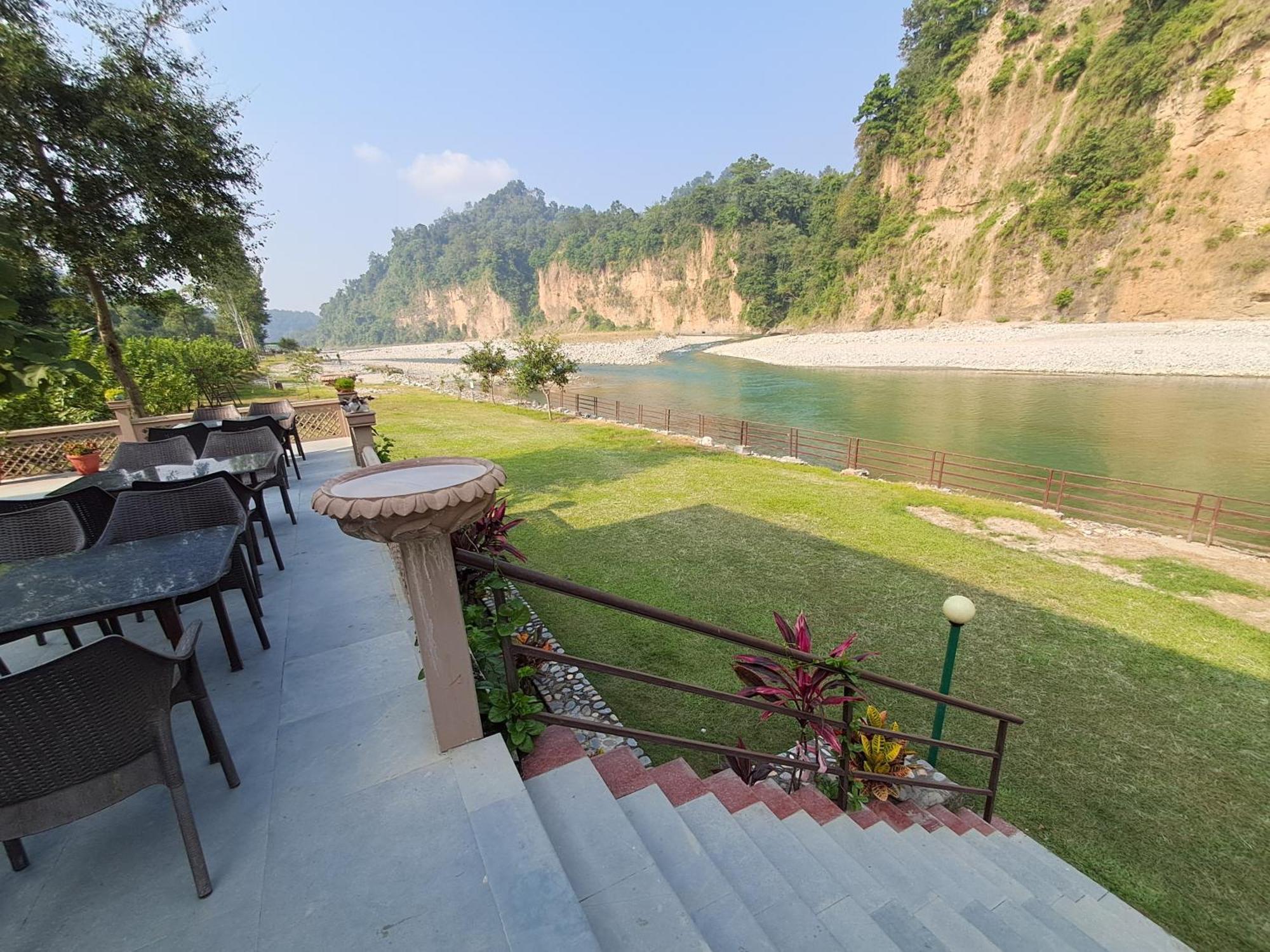 Bel-La Monde Hotel "Riverside" - Jim Corbett Garjia Экстерьер фото