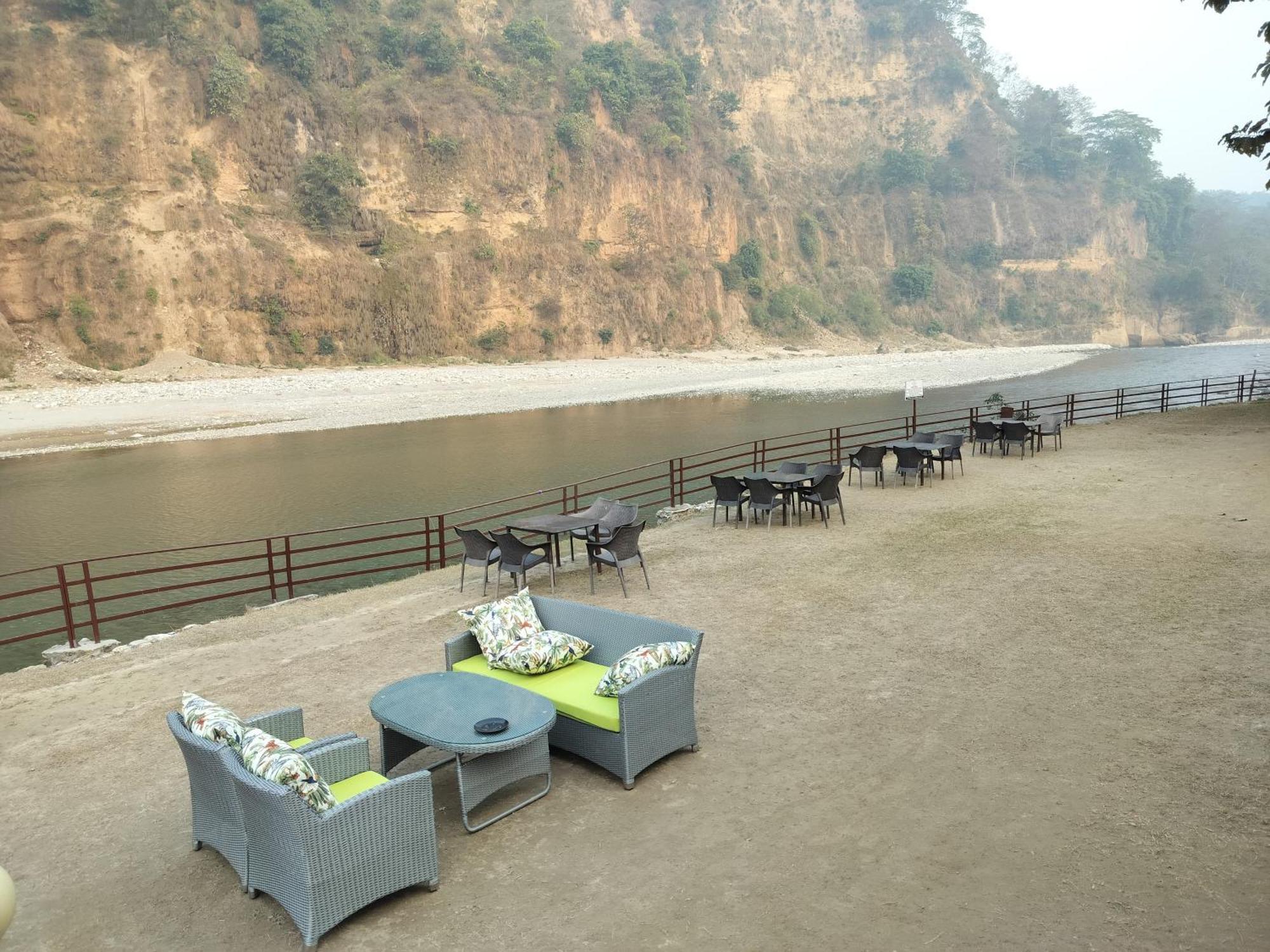 Bel-La Monde Hotel "Riverside" - Jim Corbett Garjia Экстерьер фото